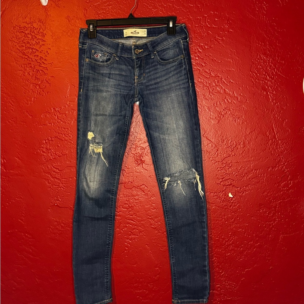 Stylish Blue Distressed Jeans
